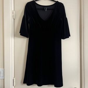 Old Navy Womens Babydoll Velvet Dress Small Bell Sleeves Fairy Grunge Whimsigoth